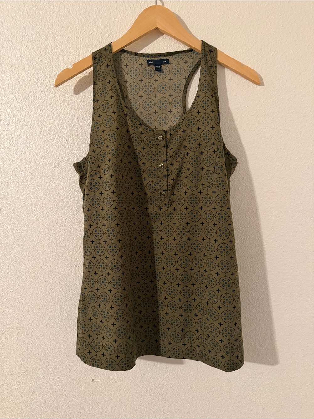 Gap Women's Sleeveless Olive Green Blue Floral Racerback Tank Medium